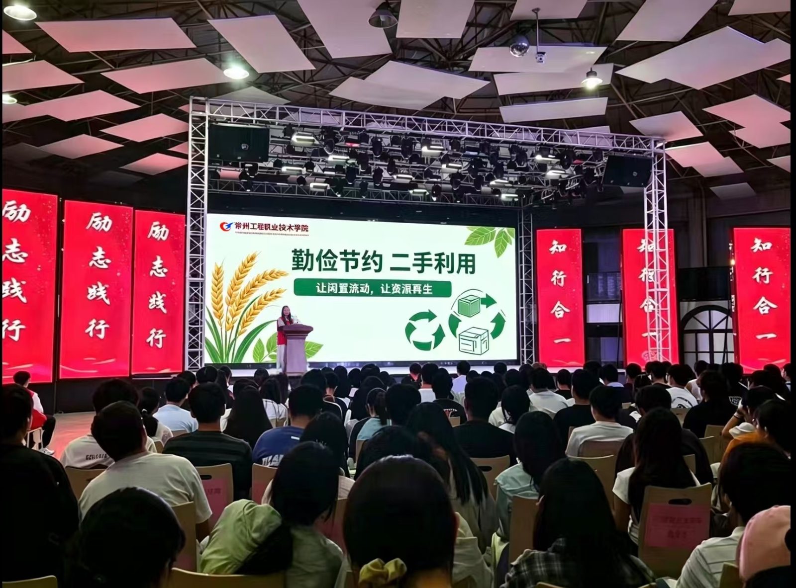 933ee145330858ff.jpg